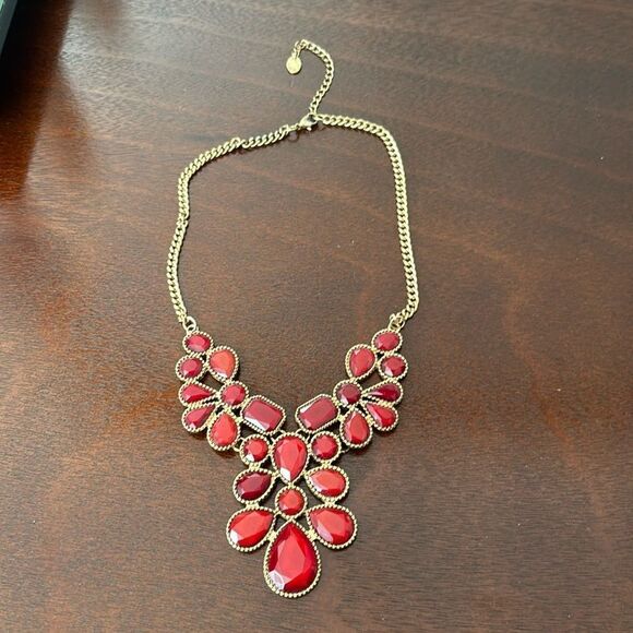 Red Necklace​ - Picture 1 of 1